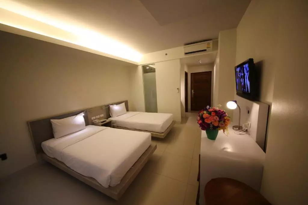 Sunshine Hotel and Residences